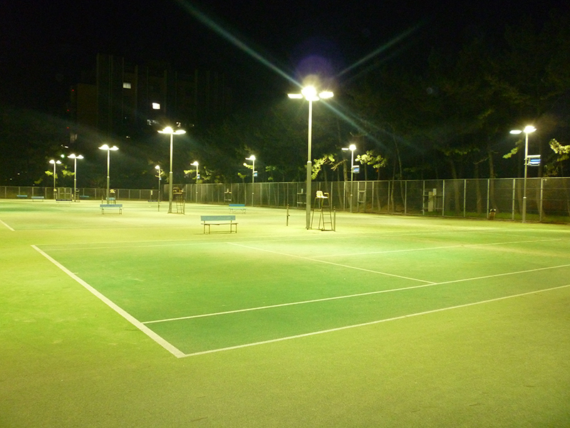 新潟大学(五十嵐) 第2テニスコート照明設備改修工事
