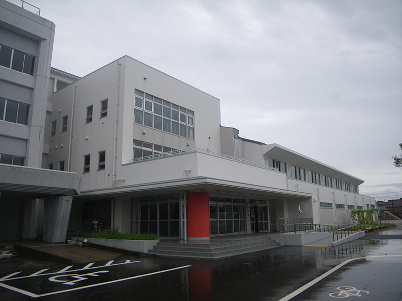 小針小学校校舎改築電気設備工事