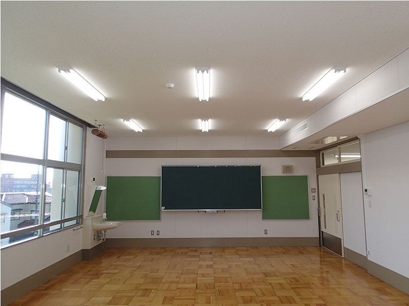 はまぐみ特別支援学校 特別普通教室棟大規模改修電気設備工事