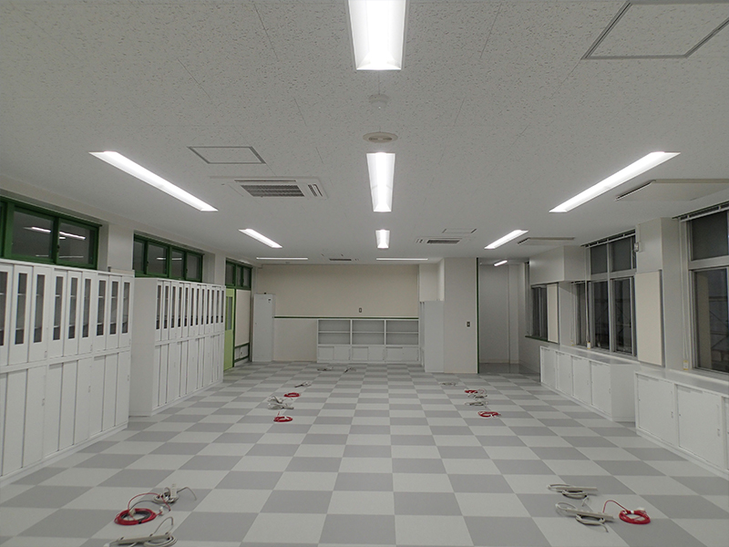 江南小学校大規模改造電気設備工事