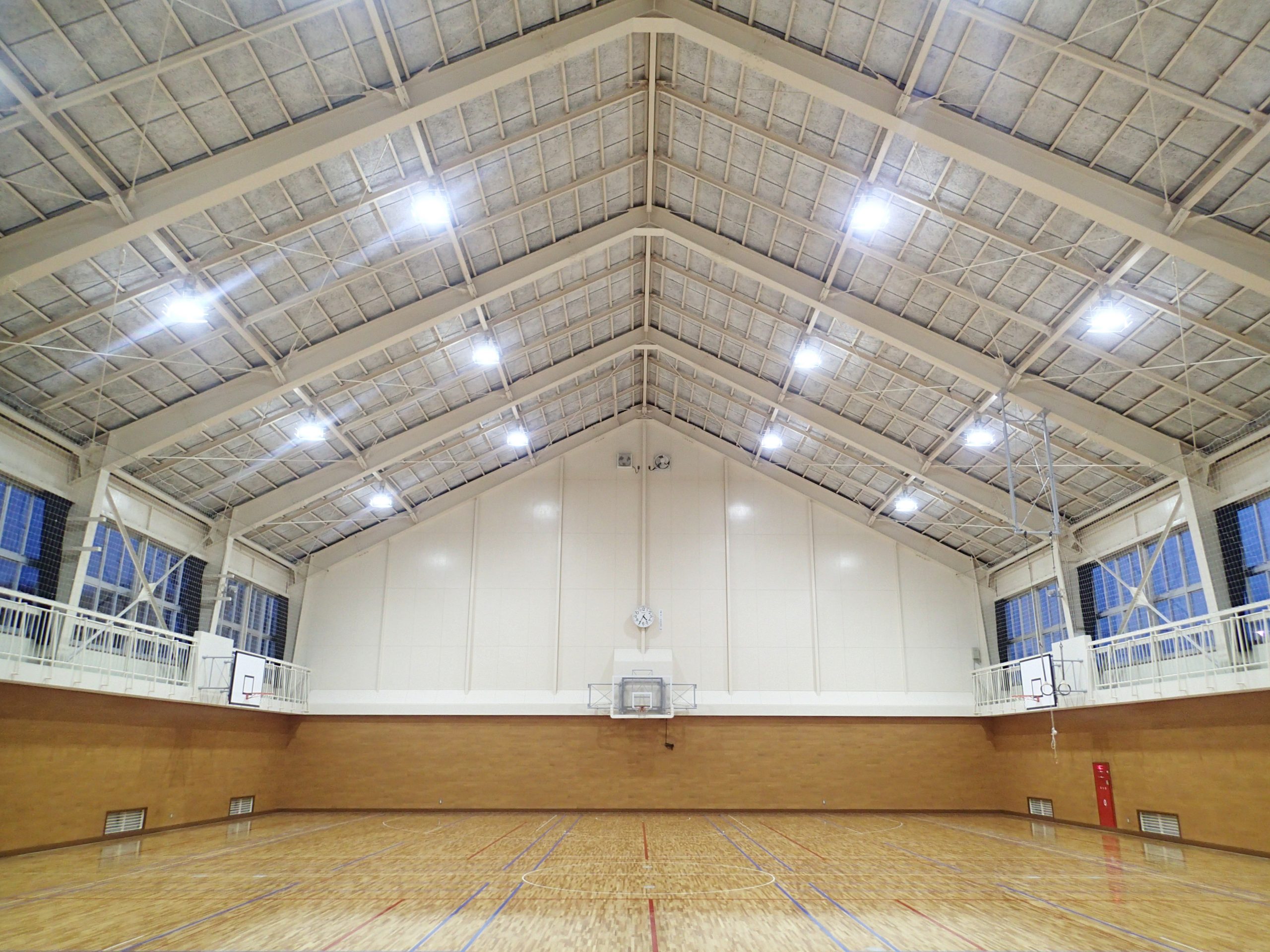 新潟西高校小体育館他改修・補強電気設備工事