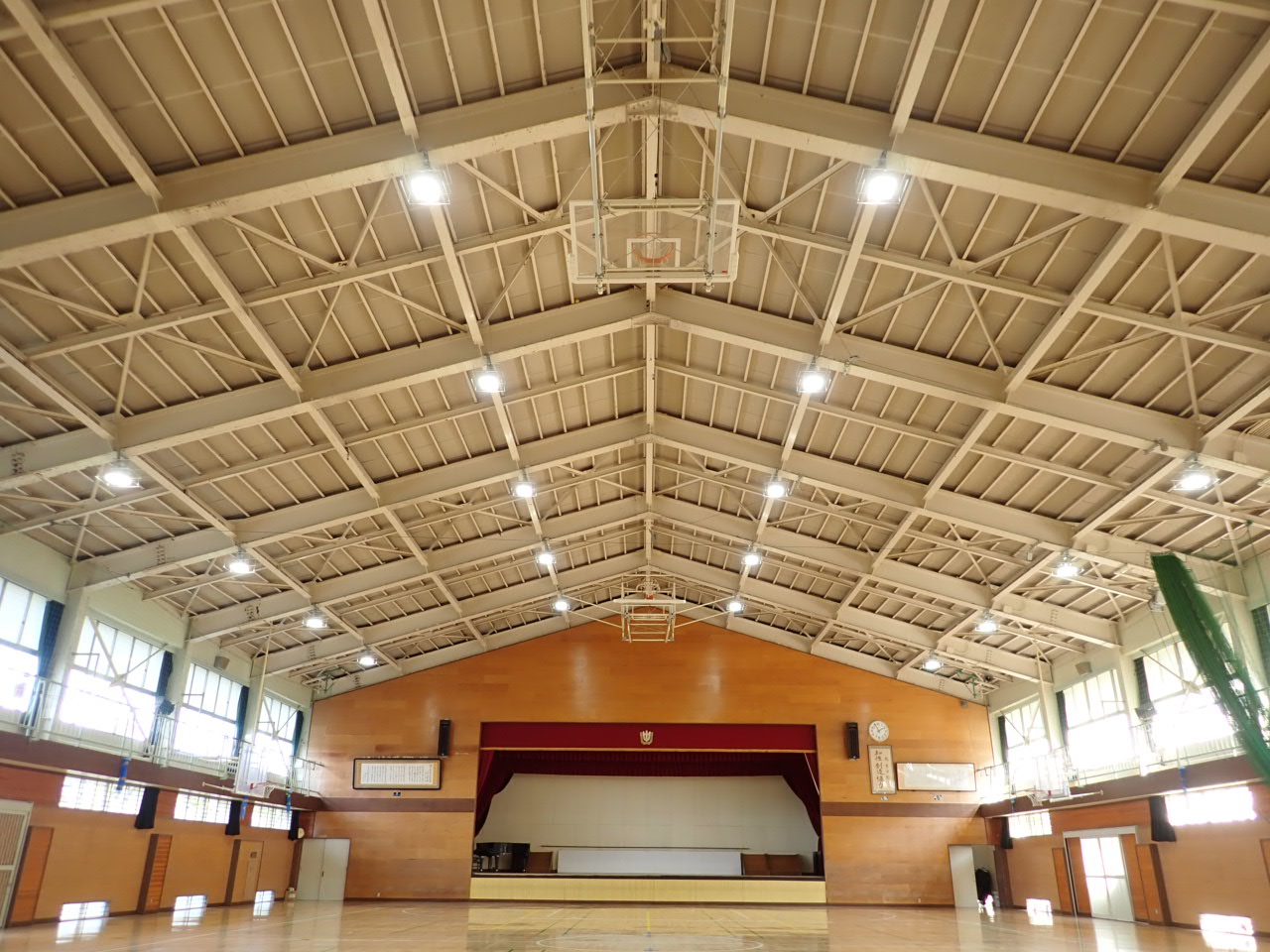 五十嵐中学校照明設備改修工事